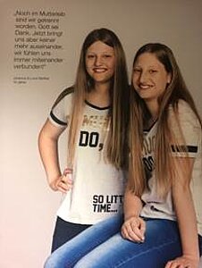 Martha und Johanna mit 16 Jahren