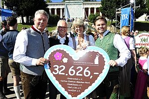 OB Dieter Reiter, Prof. Dieter Grab, Eva Hesse und Dr. Florian Bauer